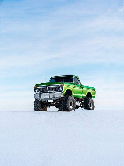 4x4-truck-640x480-69040044.jpeg